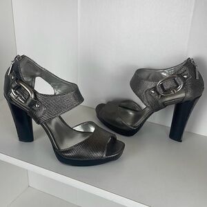 Calvin Klein Melissa Pewter Metallic Lizard Embossed Sandals 7.5